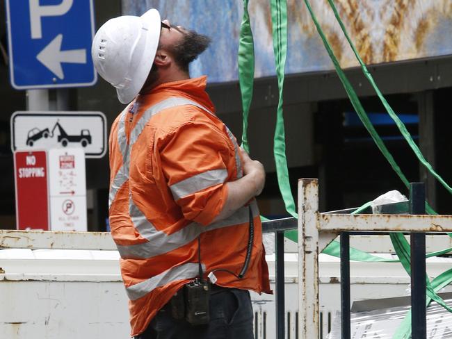 SYDNEY, AUSTRALIA - NewsWire Photos OCTOBER 16 , 2024: Generic Photos of Workers at Work. Dogman (Construction). Picture: NewsWire / John Appleyard