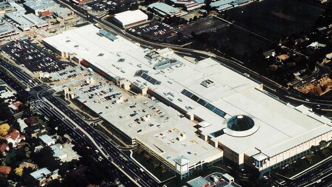 The Glen shopping centre in April 1996.