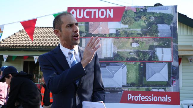 Auctioneer Rocky Bartolotto at an Epping auction where the home sold for more than $200,000 over reserve. Picture: David Swift