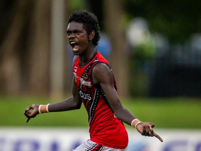 Thaddeus Puautjimi playing for the Tiwi Bombers in the 2024-25 NTFL season. Picture: Patch Clapp / AFLNT Media