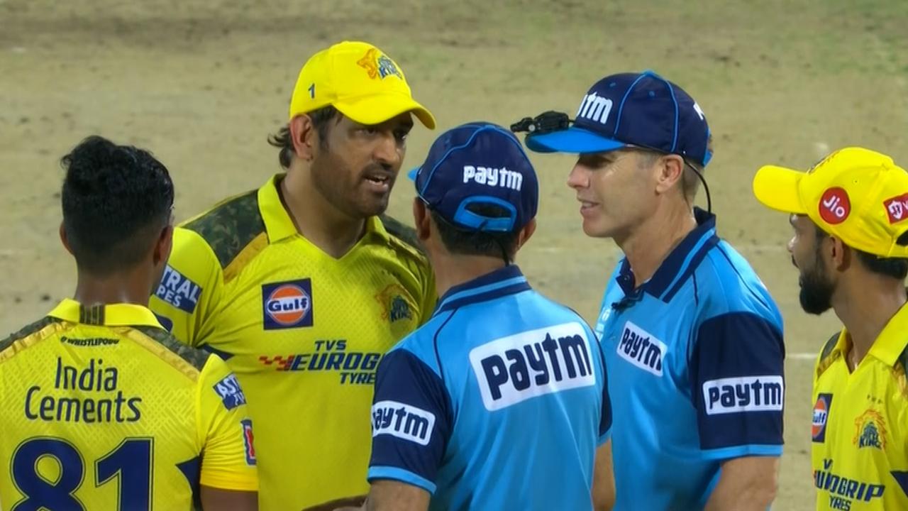 Chennai Super Kings pokonują tytanów Gujarat, aby dotrzeć do finału, MS Dhoni dzięki strategii stawek, wideo, wiadomościom z krykieta