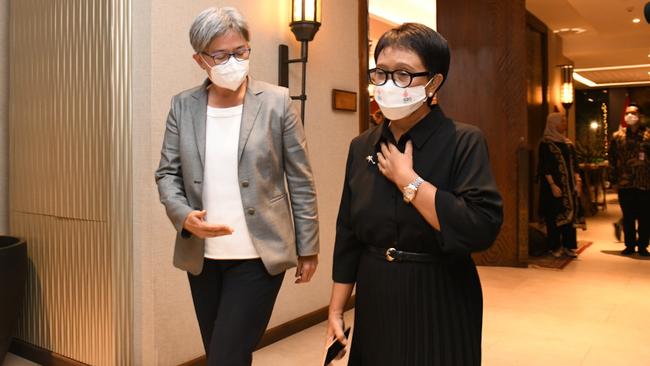 Indonesian Foreign Minister Retno Marsudi, right, with her Australian counterpart, Penny Wong, in Jakarta earlier this month.