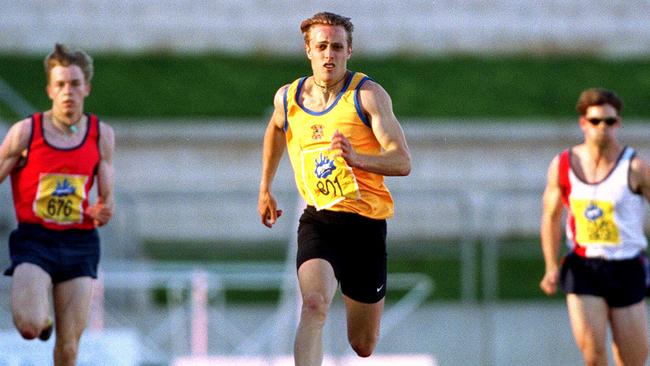 Matt Shirvington (C) from Marist Bros North Shore in the 100m sprint at 1997 All-Schools event.