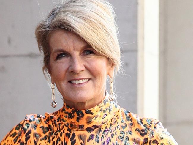 Julie Bishop upstages celebs at glitzy event