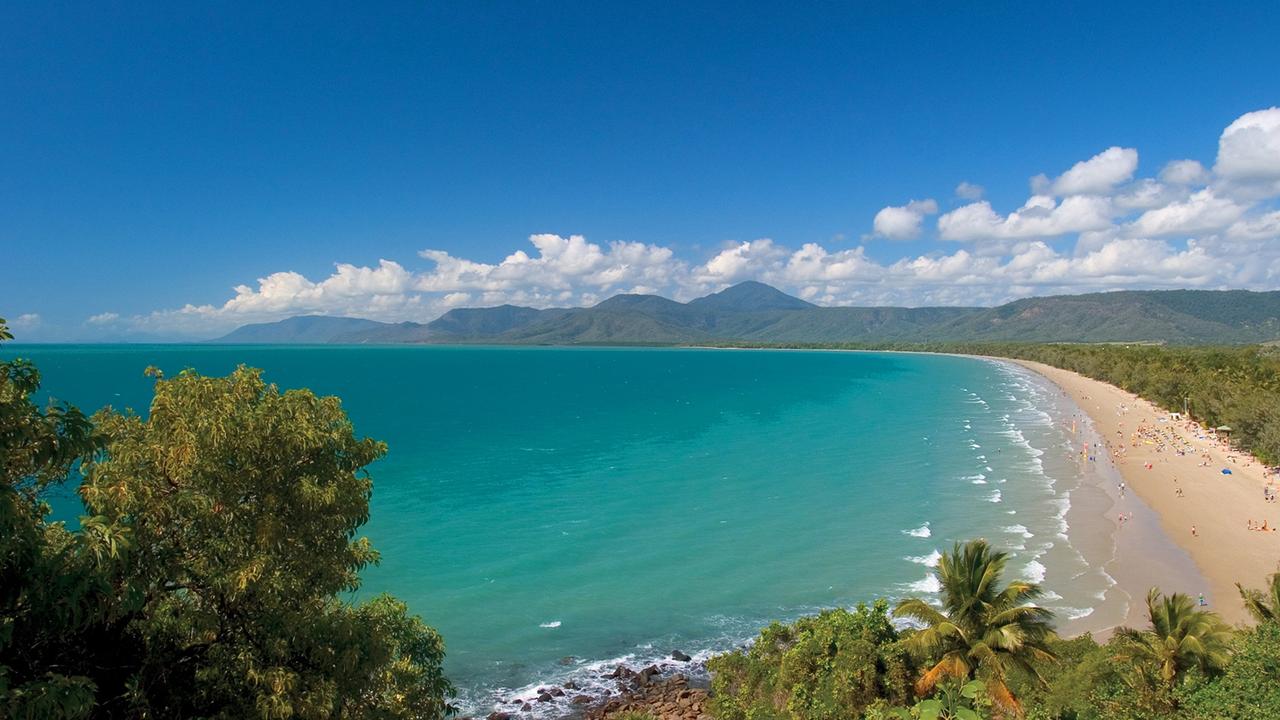 FNQ croc sighting: Four Mile Beach closed due to confirmed crocodile ...