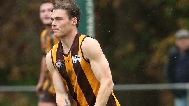 Lachlan Reinke in action for Heidelberg West. Picture: Hamish Blair