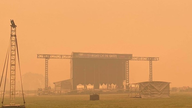 Thick smoke haze surrounds the stage and surrounds at Rutherglen. Pic: A Day on the Green