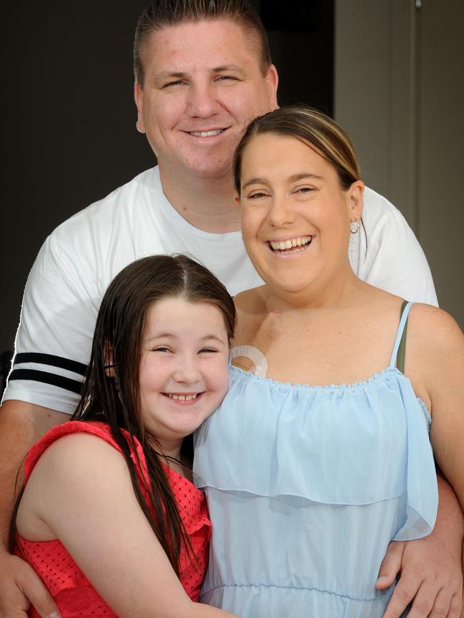 Kidney transplant patient Andrea Dalton with husband Shaun and daughter Ava. Picture: Andrew Henshaw