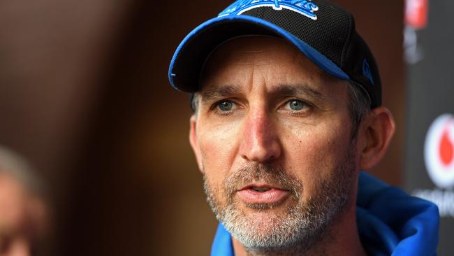 Jason Gillespie says Cricekt Australia knows where he is if they want to talk with him.