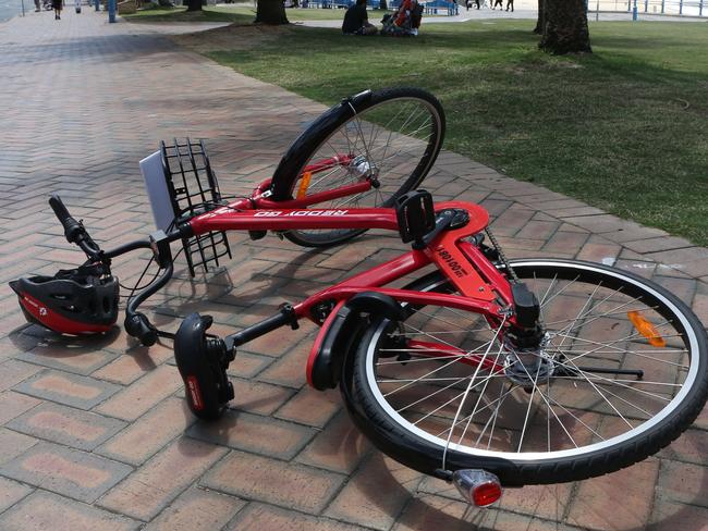 17/10/2017: A Reddy Go rental bike in Coogee, Sydney.Pic by James Croucher