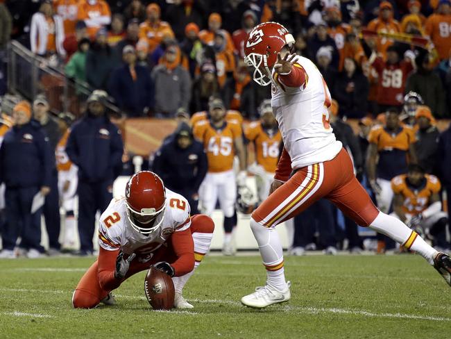 Kansas City Chiefs kicker Cairo Santos (5) kicks the game winning field goal.