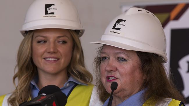 Ginia Rinehart, left, has sided with her mother Gina Rinehart. 