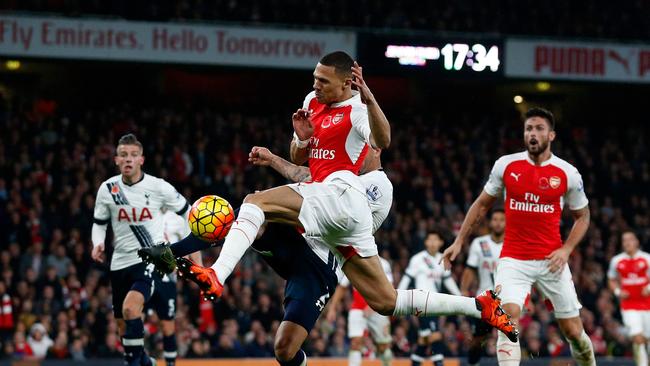 LONDON, ENGLAND - NOVEMBER 08: Kieran Gibbs of Arsenal scores his side's first goal during the Barclays Premier League match between Arsenal and Tottenham Hotspur at the Emirates Stadium on November 8, 2015 in London, England. (Photo by Julian Finney/Getty Images)