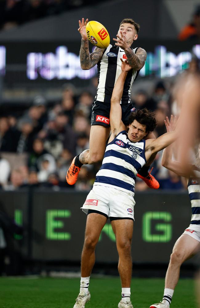 Jamie Elliott says he feels like he hasn’t completely regained the spring in his step which allows him to fly for high marks. Picture: Michael Willson/AFL Photos via Getty Images.