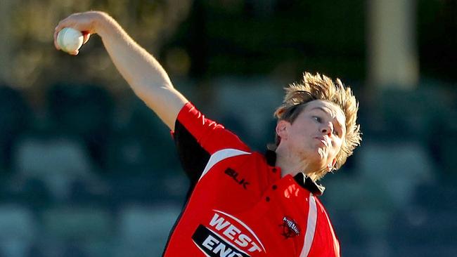 Adam Zampa of South Australia bowls during the JLT One Day Cup match between South Australia and New South Wales at the WACA this week. Picture: James Worsfold/Getty Images)