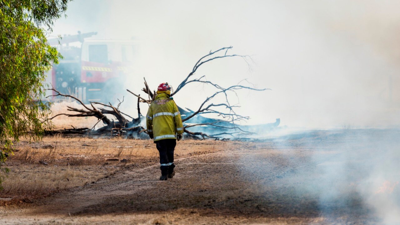 Emergency Warning Issued For Bushfire South Of Perth | Sky News Australia