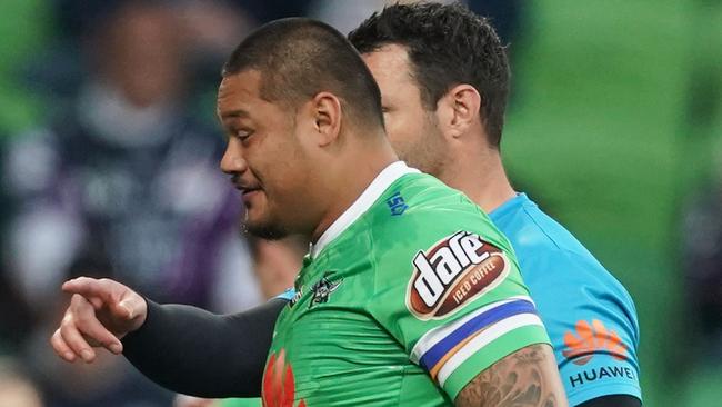 Joseph Leilua leaves the field for treatment on his eye. Picture: AAP