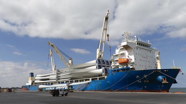 With the expertise and infrastructure to handle massive wind turbine components safely and efficiently, GeelongPort has transported and stored more than two million tonnes of wind farm cargo since 2018. Picture: Alan Barber