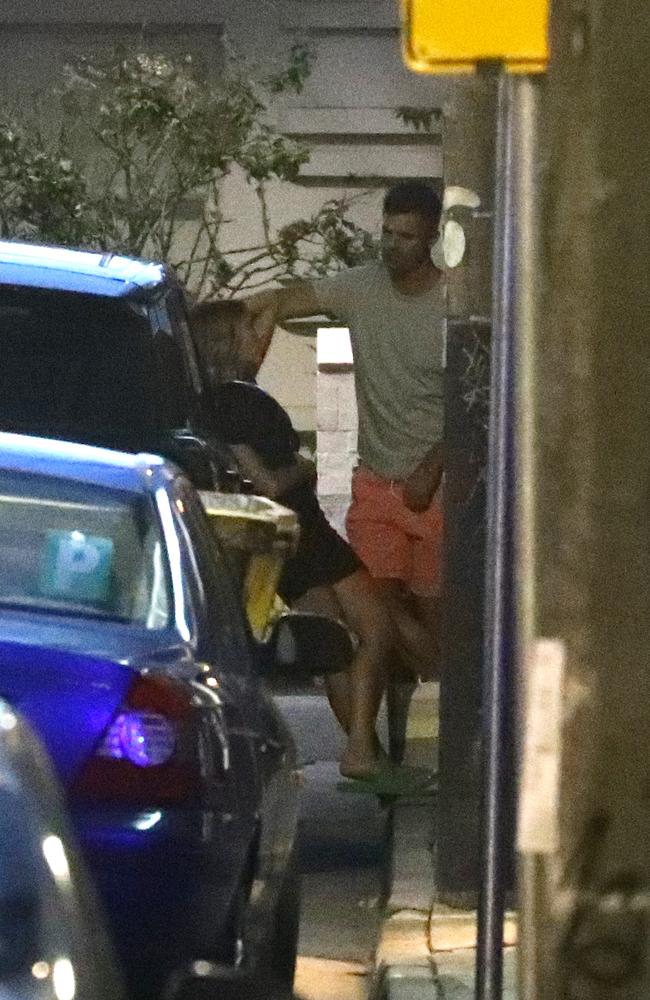 Nadia was spotted chatting to Peter in a Melbourne alley on Tuesday. Picture: Matrix