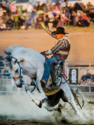 Australia Day, from Victoria with love. BEECHWORTH No idea how this cowboy stays on but somehow he does. Gerard Oversby won the open bareback competition at the Beechworth rodeo. Score: Bronco 0, Gerard 1. 8.25pm 4.1.14 A1 pictures: Jason Edwards HS25