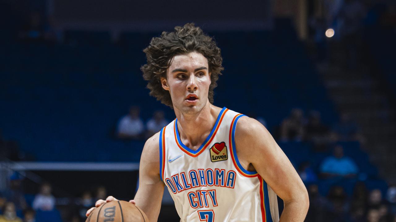 TULSA, OK – OCTOBER 14: Josh Giddey #3 of the Oklahoma City Thunder drives to the basket against the Denver Nuggets during a pre-season game on October 14, 2021 at BOK Center in Tulsa, Oklahoma. NOTE TO USER: User expressly acknowledges and agrees that, by downloading and or using this photograph, User is consenting to the terms and conditions of the Getty Images License Agreement. Mandatory Copyright Notice: Copyright 2021 NBAE (Photo by Zach Beeker/NBAE via Getty Images)