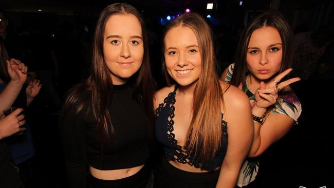 Nightlife at the Eyre Hotel, Whyalla in 2015