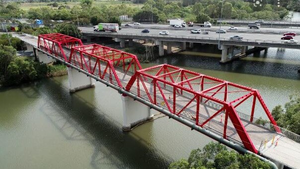 Possible future check point for COVID - the M1 at the Logan River bridge.