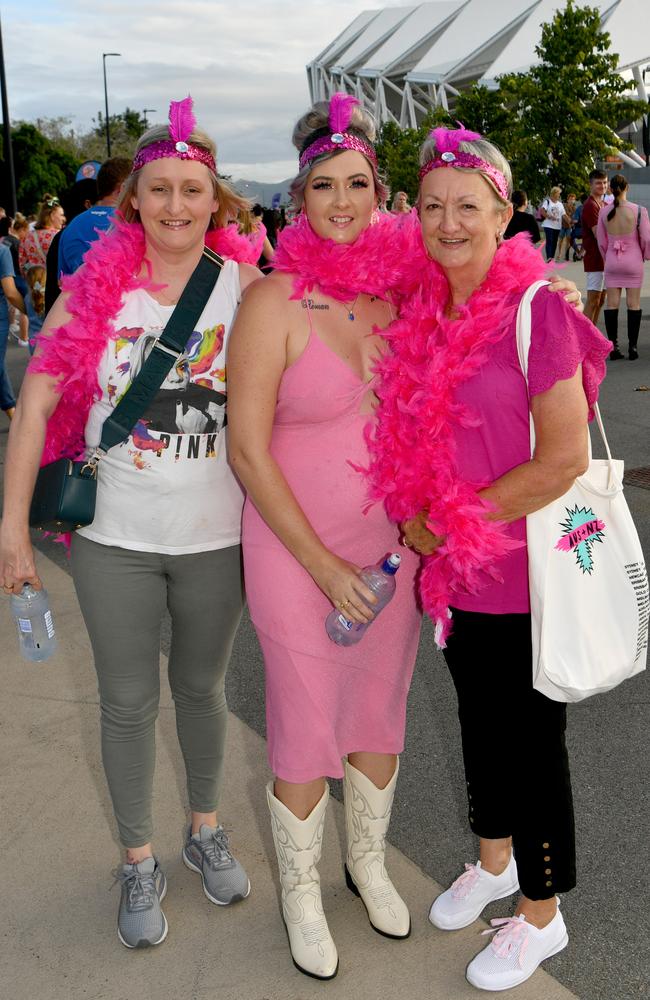 Socials at Pink convert at Townsville's Quensland Country Bank Stadium. Picture: Evan Morgan