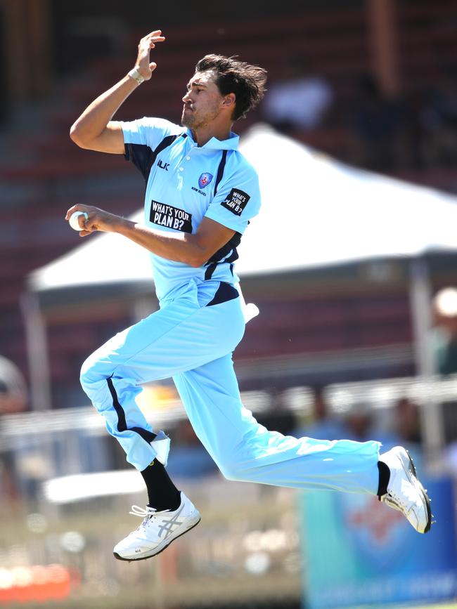 Starc didn’t take a wicket in the loss. Picture: Phil Hillyard