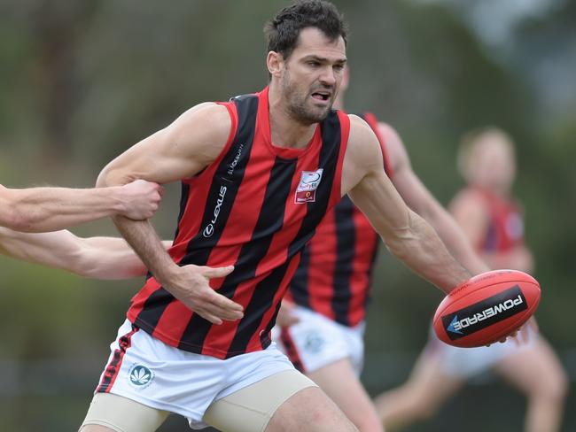 Ryan Bathie escapes a tackle. Picture: Steve Tanner