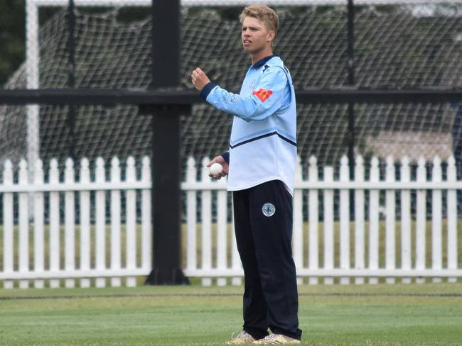 Blake Noorbergen gets set to bowl. Picture: Sean Teuma