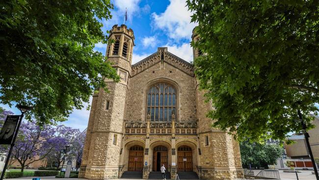 ADV.  NEWSFile pics of Adelaide Uni / Uni SAAdelaide University-Bonython HallImage/Russell Millard