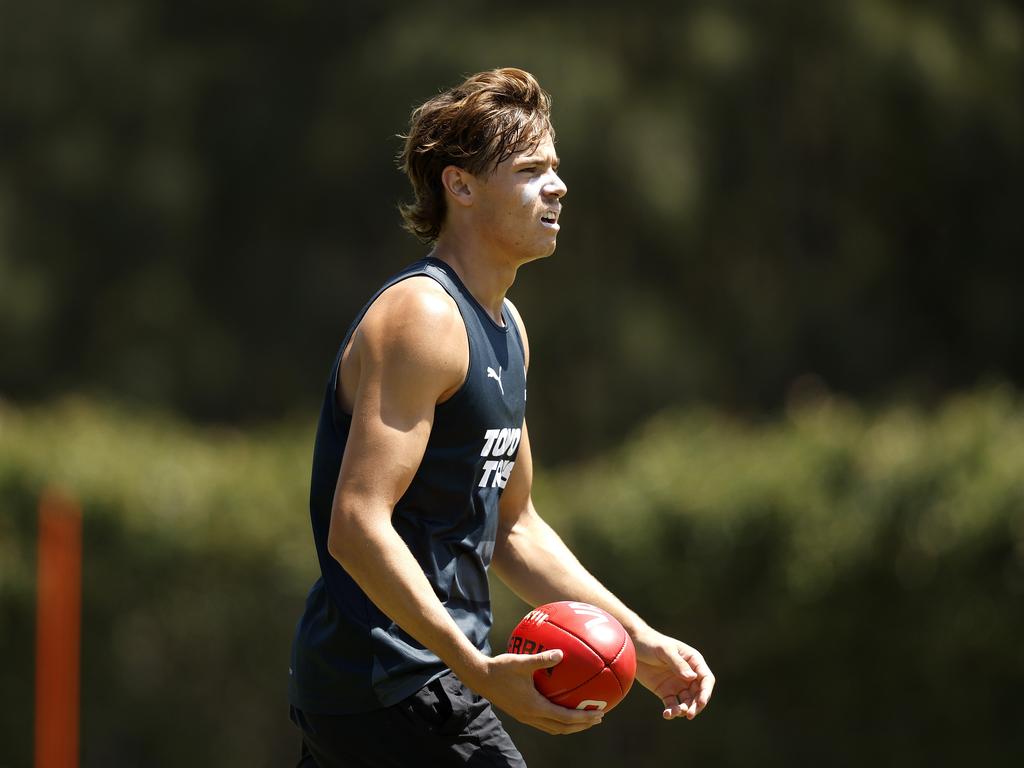 Aaron Cadman during the GWS Giants training session on December 6, 2023 Photo by Phil Hillyard (Image Supplied for Editorial Use only – **NO ON SALES** – Â©Phil Hillyard )