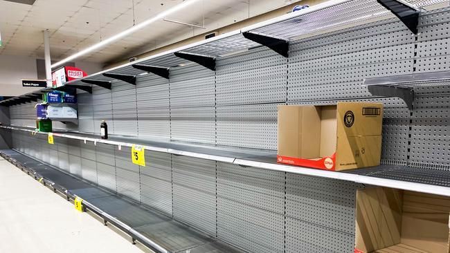 Supermarkets are feeling the pressure of supply chain issues and panic buying. Picture: NCA NewsWire / Dylan Robinson