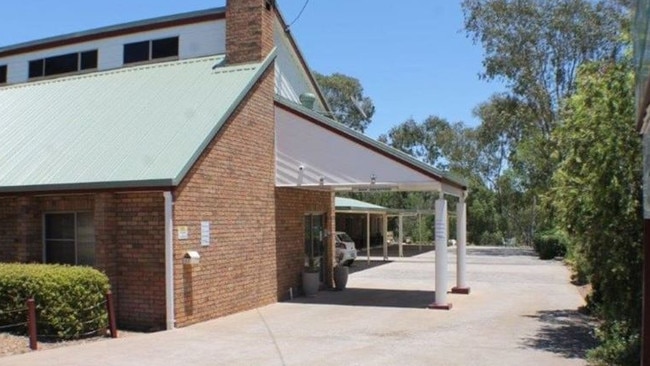 The Park House Motor Inn in Oakey is for sale through Tourism Brokers.