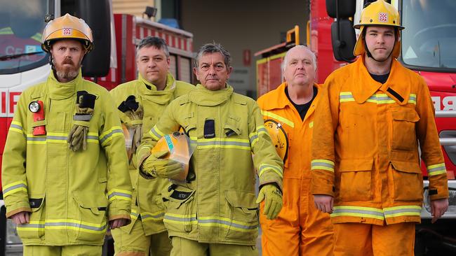 CFA volunteers in Somerville rally against the UFU proposal. Picture: Alex Coppel