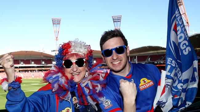 Bulldogs fans ahead of the AFL match between the GWS Giants and Western Bulldogs at Giants Stadium. Picture. Phil Hillard