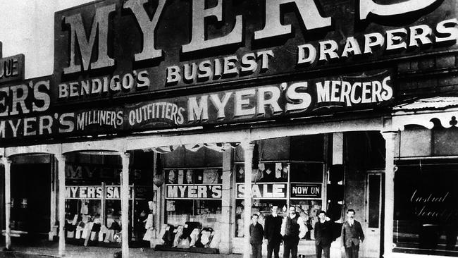 Sidney Myer (centre) outside his shop in Bendigo about 1910.