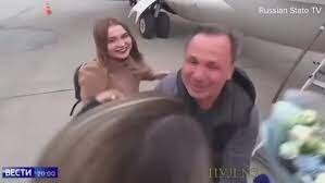 Konstantin Yaroshenko is reunited with his wife Victoria and daughter Ekaterina in Moscow