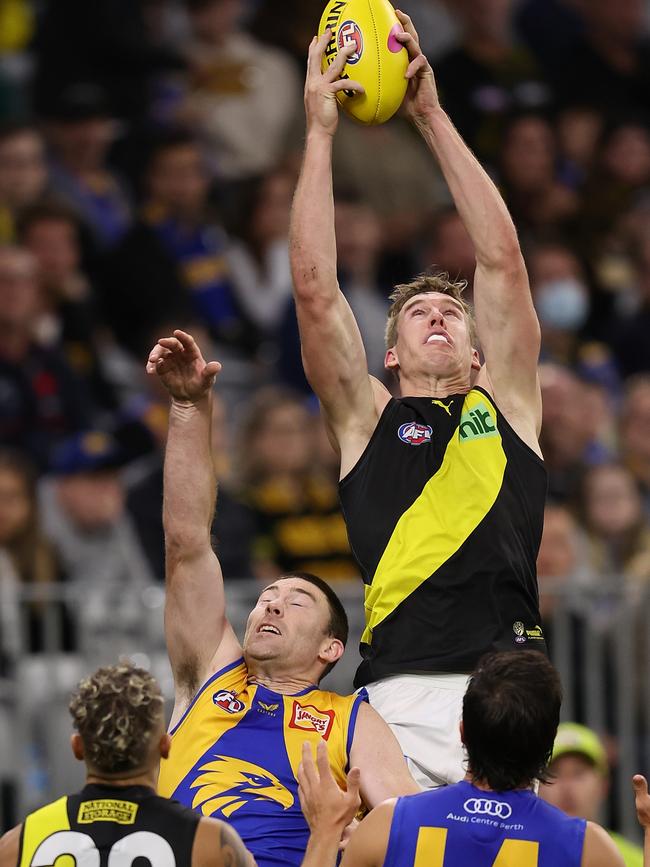 Richmond spearhead Tom Lynch enjoyed a huge night out with seven goals at Optus Stadium. Picture: Paul Kane/Getty Images