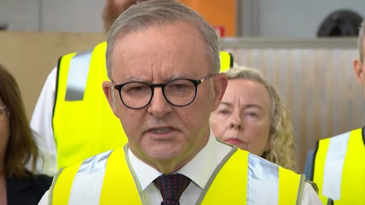 PM’s Qantas word salad in train wreck press conference | WATCH