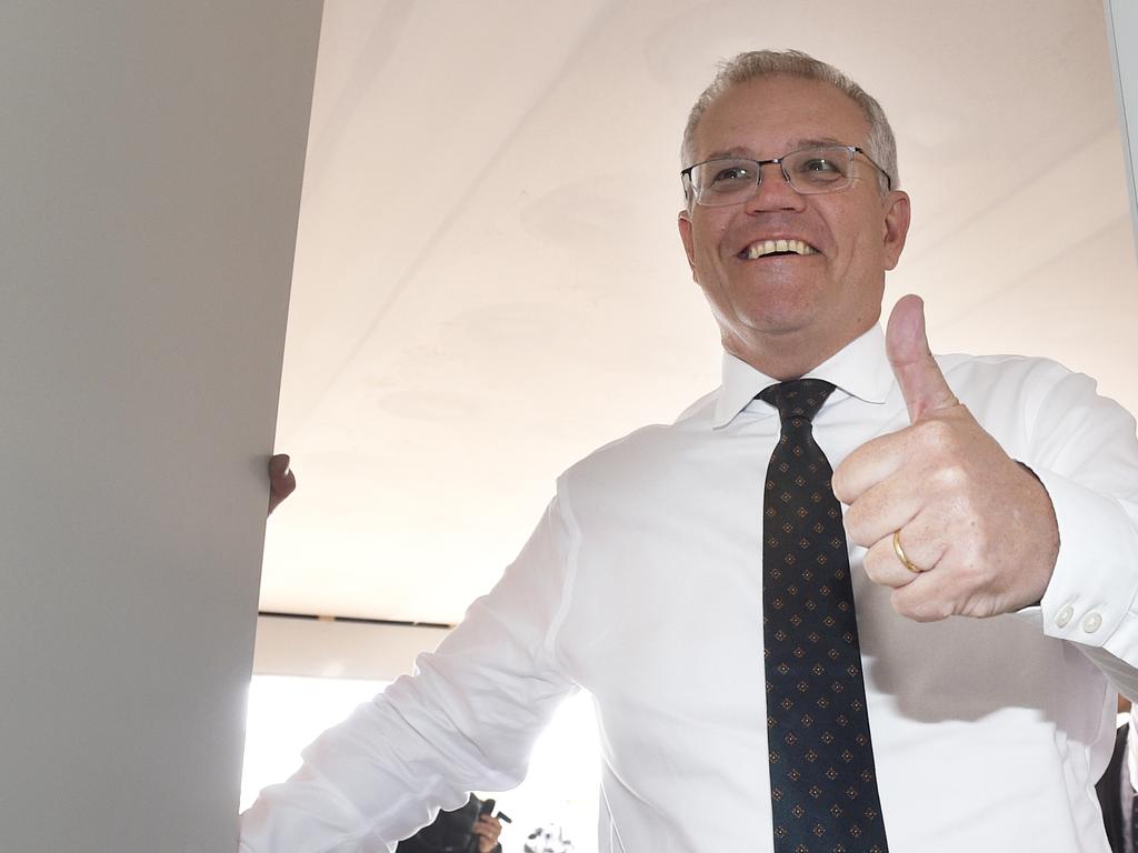 Prime Minister Scott Morrison visited a new housing estate in Geelong before speaking the difficulties of buying a first home. Picture: NCA NewsWire / Andrew Henshaw