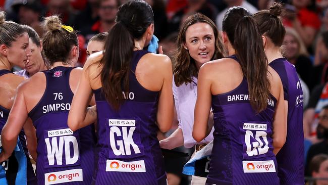 Head Coach Bec Bulley of the Firebirds talks to her players during a time out during the round three Super Netball match between NSW Swifts and Queensland Firebird. Photo: Getty Images