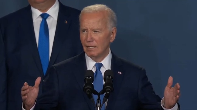 Biden confuses Zelensky for Putin at press conference