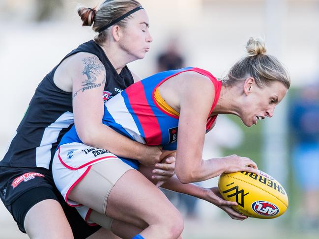 Penny Cula-Reid playing for Collingwood in an AFLW practice match.