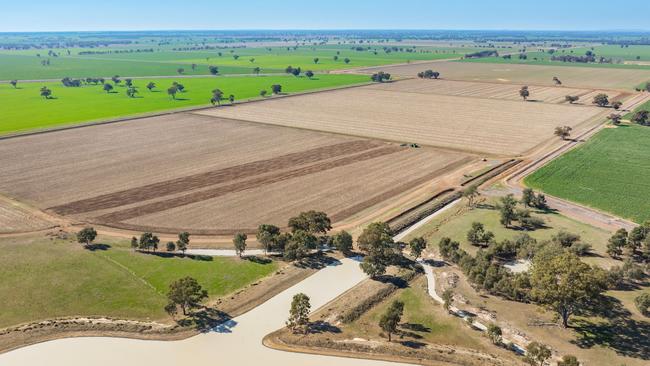 The Simpson family have sold two parts of their 1564ha Wangamong Aggregation, situated 98km northwest of Albury, and 49km north of Mulwala.