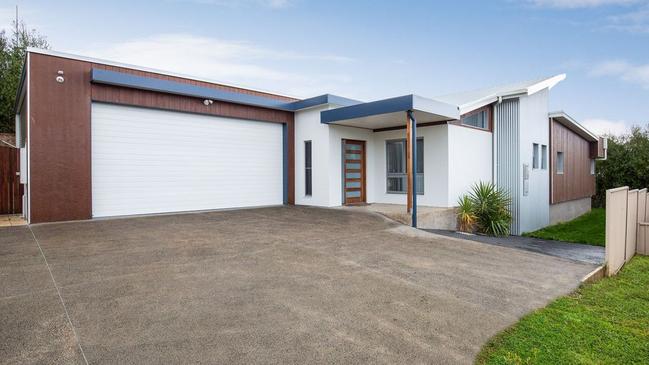 20 Patricia Crt in Mount Gambier was sold in October. Picture: realestate.com.au