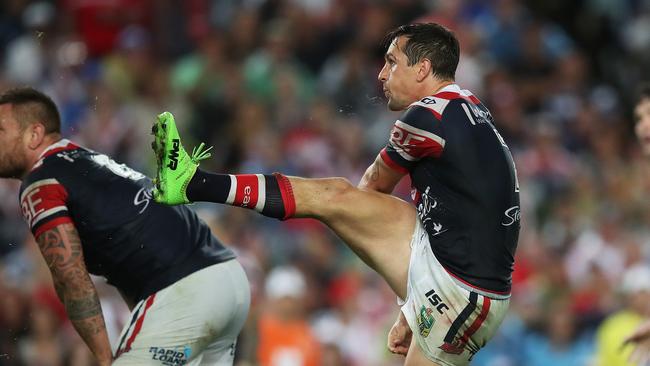 Pearce kicks the Roosters to victory. Photo: Phil Hillyard