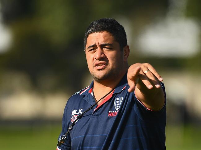 MELBOURNE, AUSTRALIA - MAY 16:  Morgan Turinui the assistant coach of the Rebels gives instructions during a Melbourne Rebels Super Rugby training session at Gosch's Paddock on May 16, 2017 in Melbourne, Australia.  (Photo by Quinn Rooney/Getty Images)