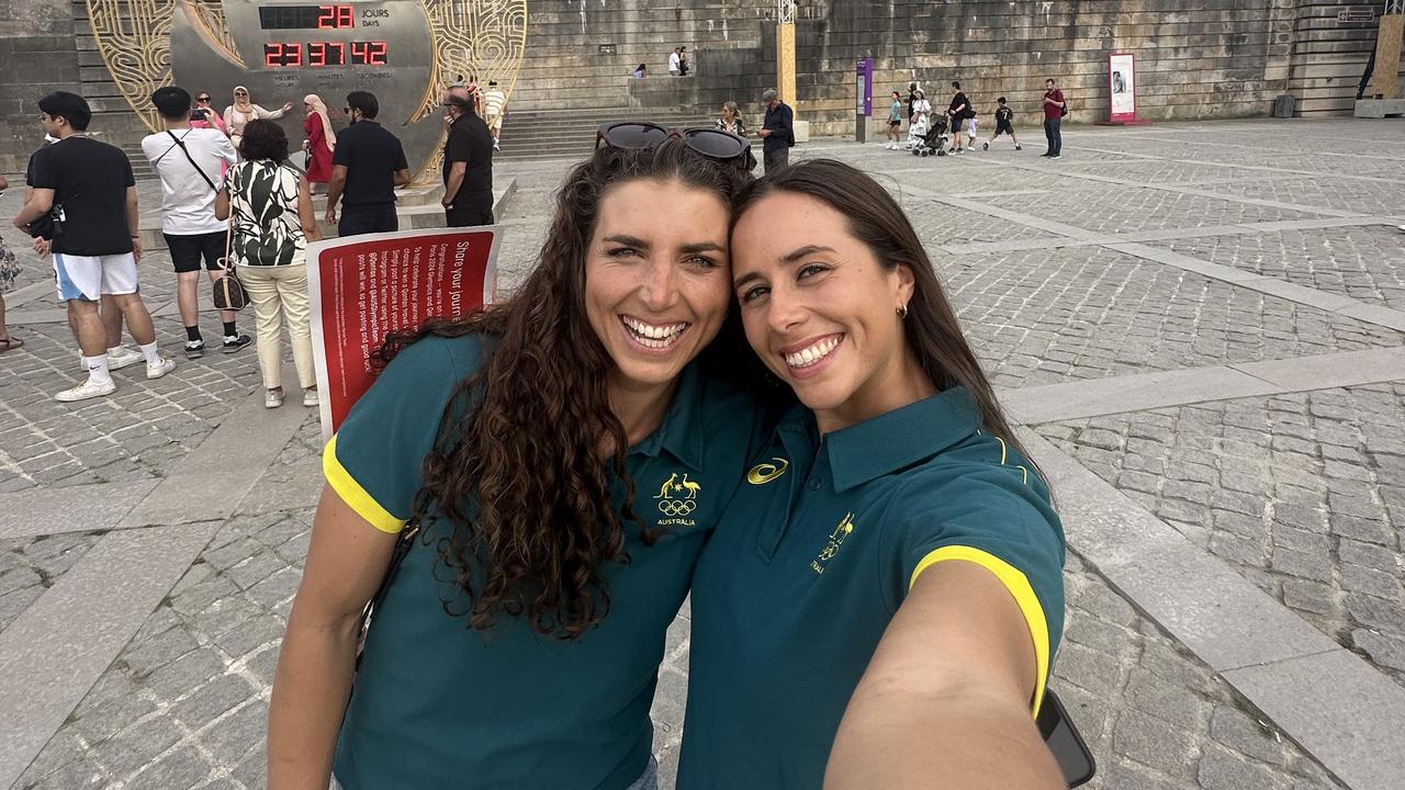 Olympics news 2024: Noemie Fox joins sister Jess Fox at Paris Olympic ...